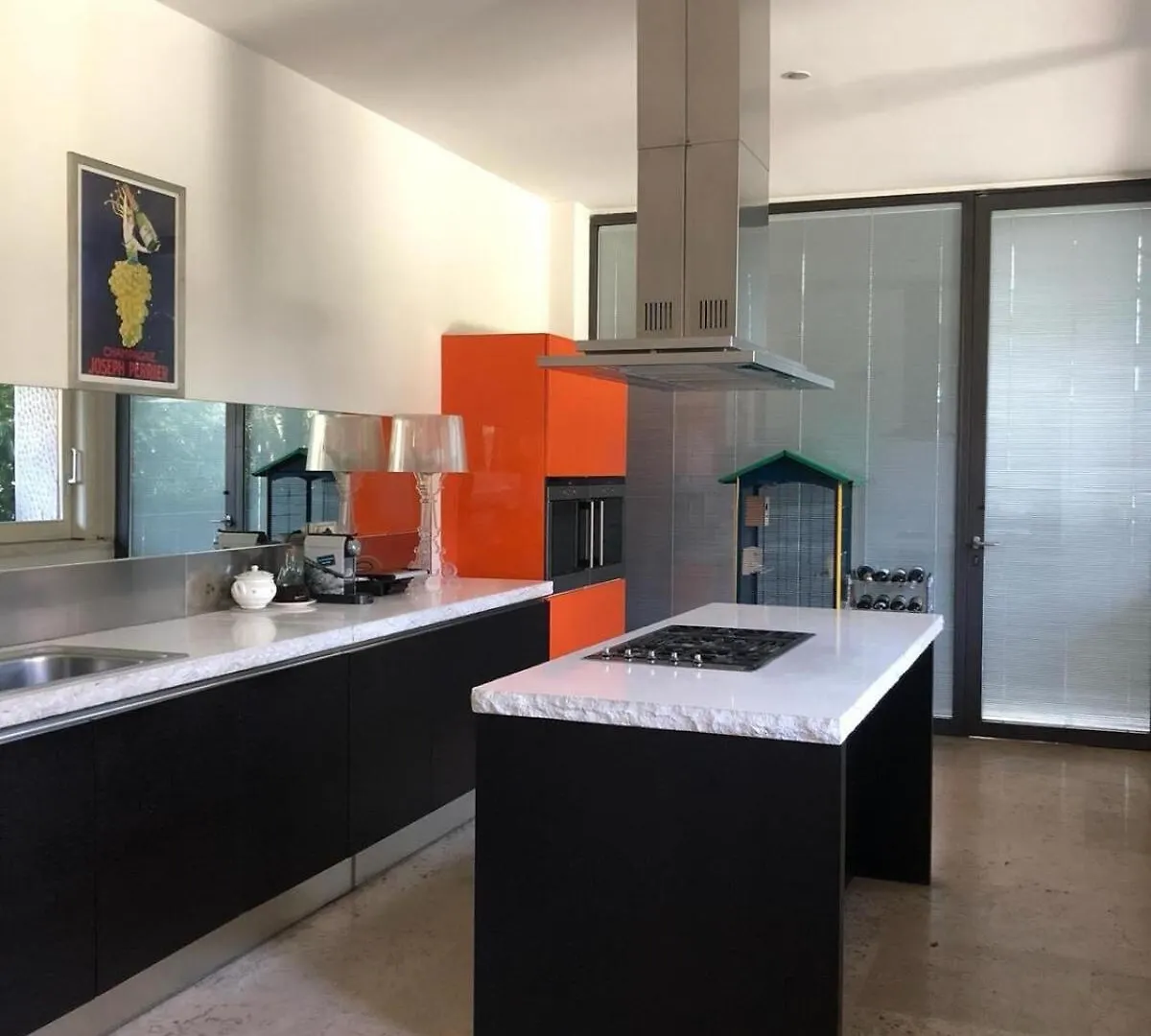 Apartment Youhosty - Exclusive Townhouse Garden And Pool Milan Italy